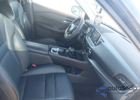 2021 Nissan Rogue Sl Intelligent Awd z USA, uszkodzony, nr VIN 5N1AT3CB9MC789503